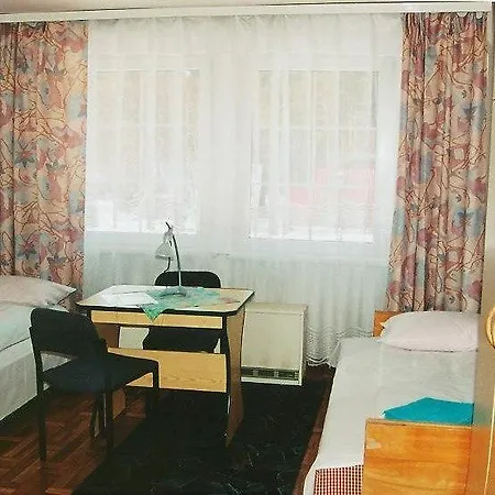 Janina 2* ريترو